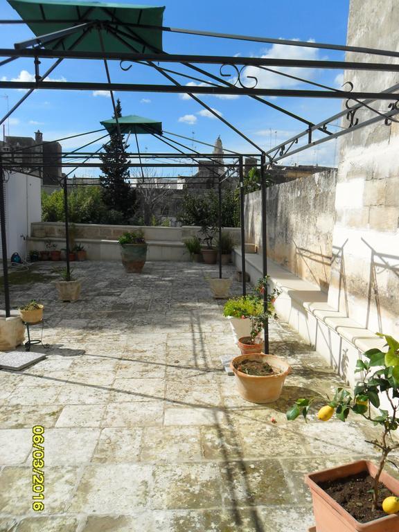 B&B La Casa Gialla Lecce Ngoại thất bức ảnh